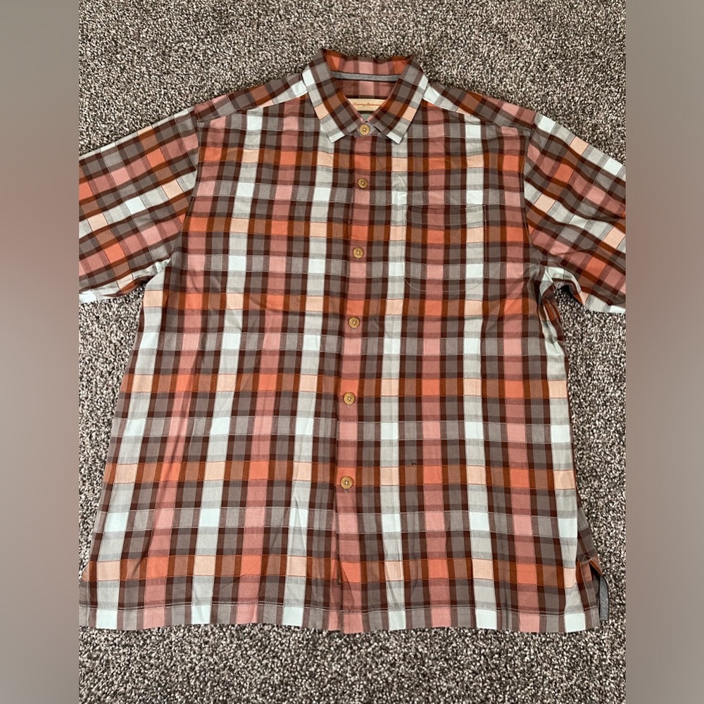 Tommy Bahama Plaid Silk Button Up Shirt Men’s Size L Short Sleeve Point Collar